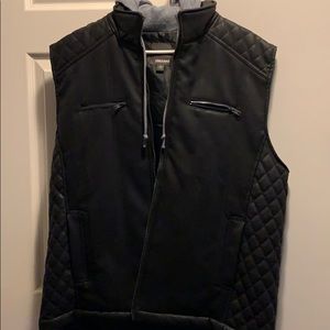 Men’s black vest